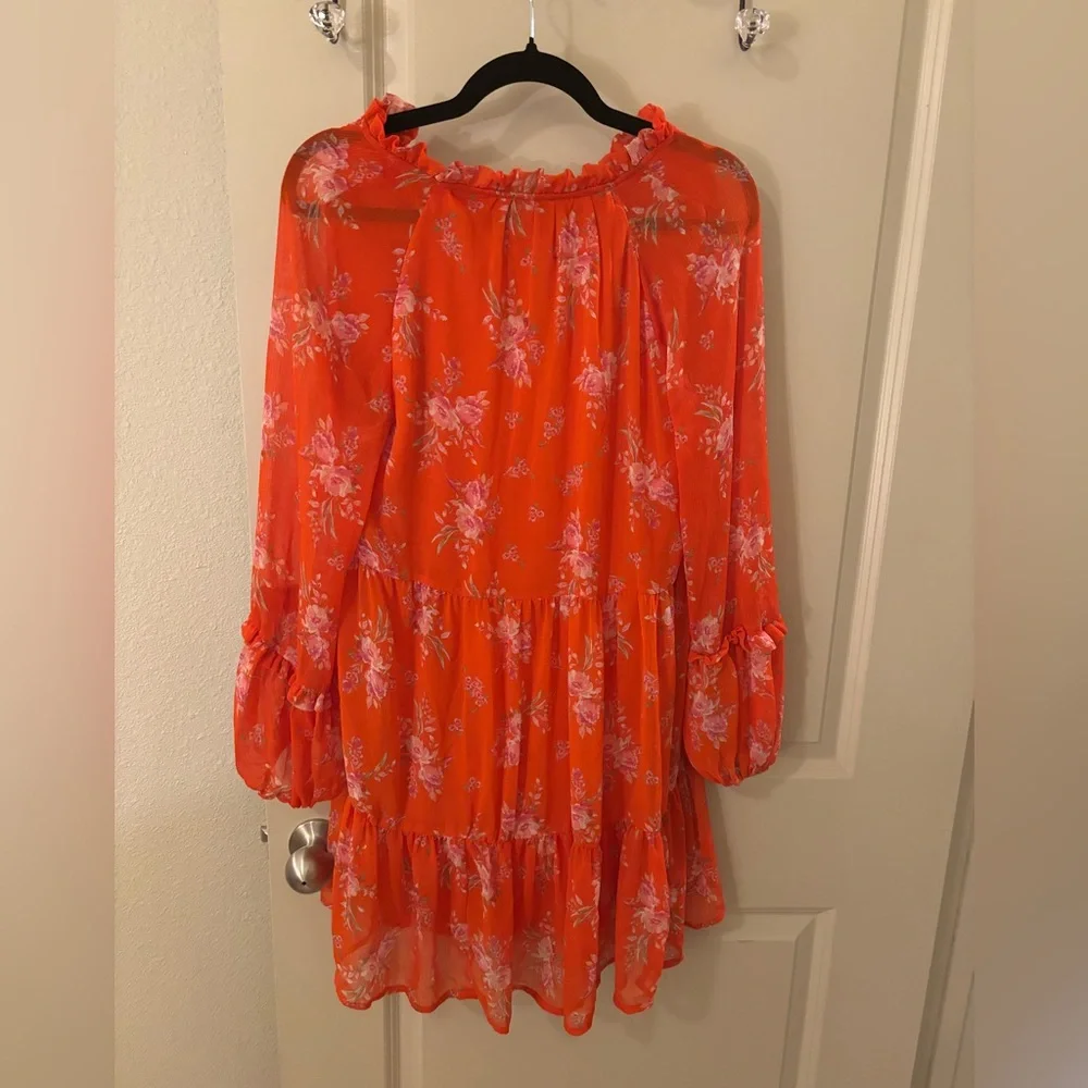Vince Camuto Floral Tiered V‑Neck Women's Dress in Orange - Summer, Spring - Picture 3 of 6